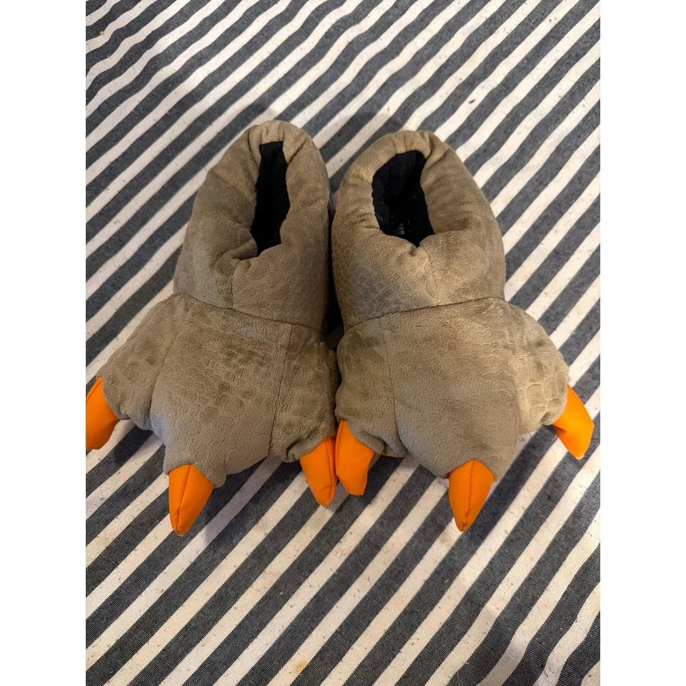 Jurassic World Dinosaur Claw Slippers Kids Medium 11/12 Brown Orange T-Rex Logo